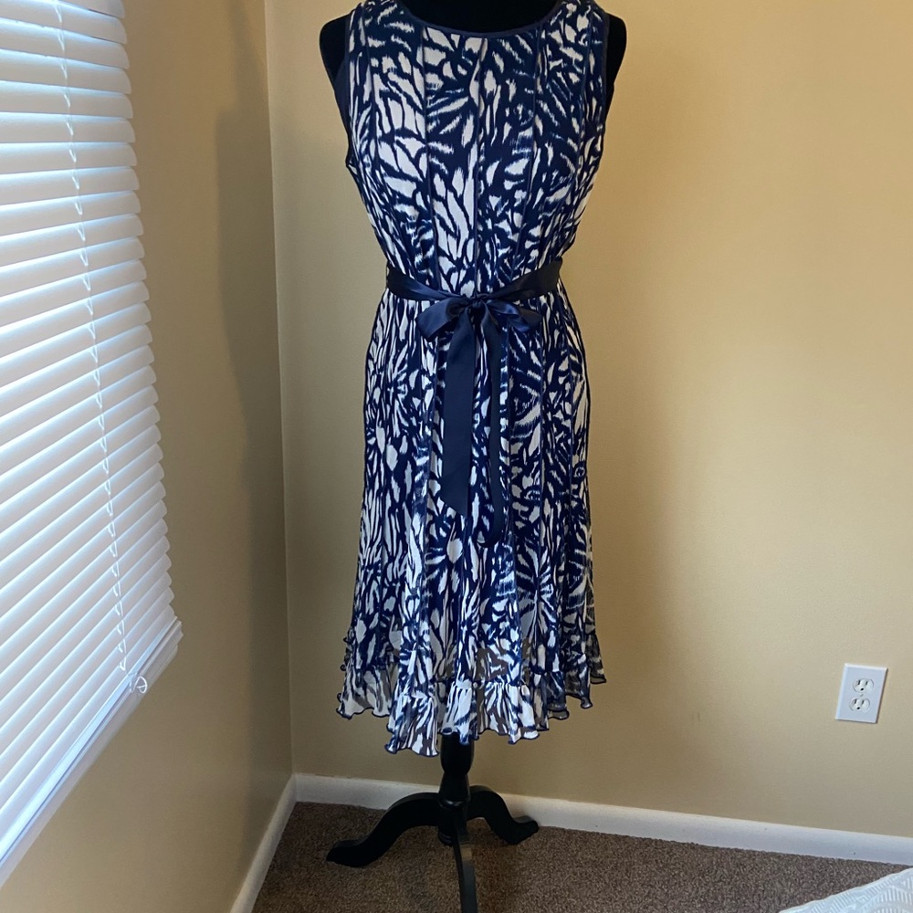 Jessica Howard Navy and White Patterned Midi Dress